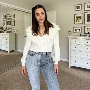 Beautiful sweater long sleeves